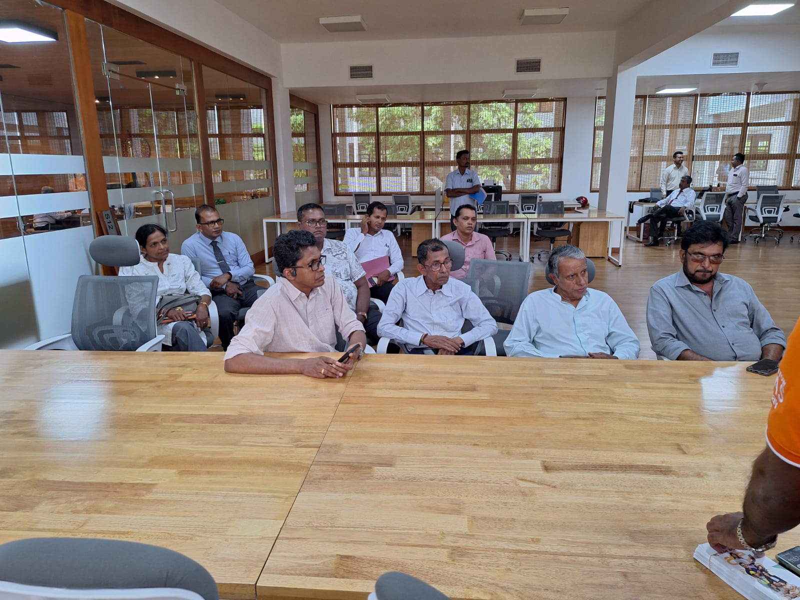 "සුරක්ෂිතම සුරක්ෂිත හෙටක්" විශේෂ දැනුවත් කිරීමේ වැඩසටහන – පොළොන්නරුව දිස්ත්‍රික්කය Image 10