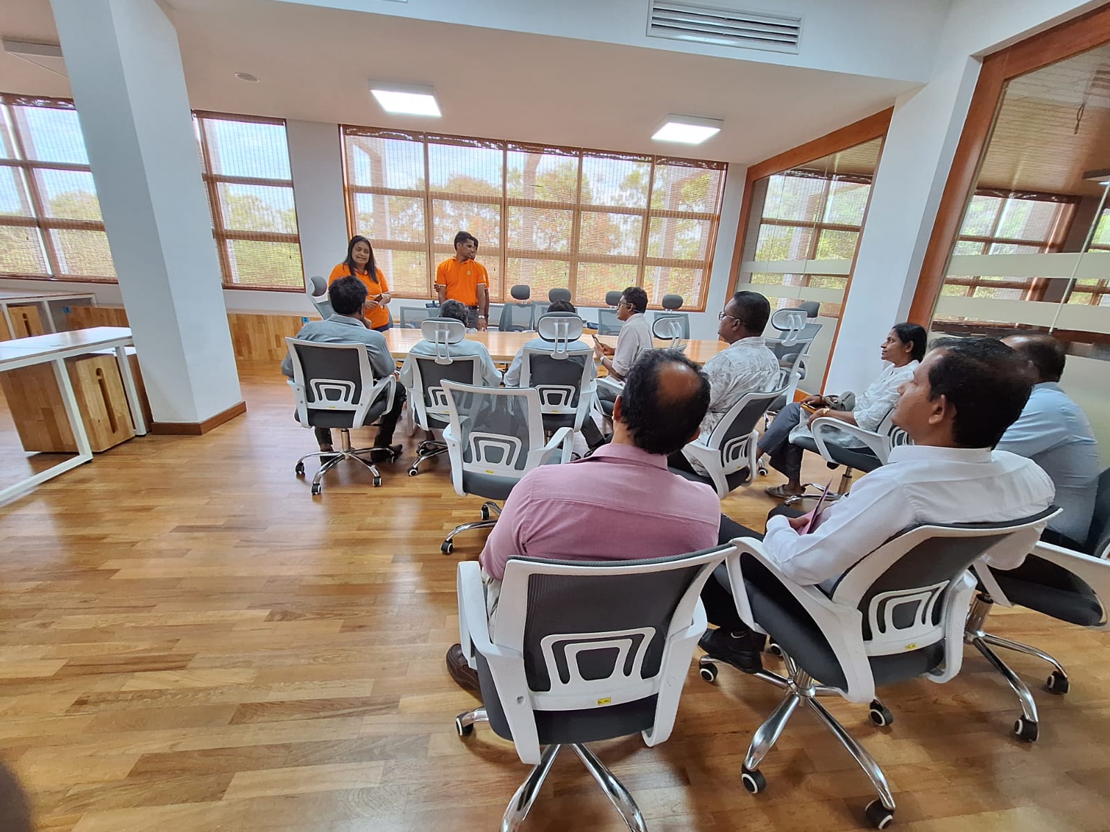 "සුරක්ෂිතම සුරක්ෂිත හෙටක්" විශේෂ දැනුවත් කිරීමේ වැඩසටහන – පොළොන්නරුව දිස්ත්‍රික්කය Image 12
