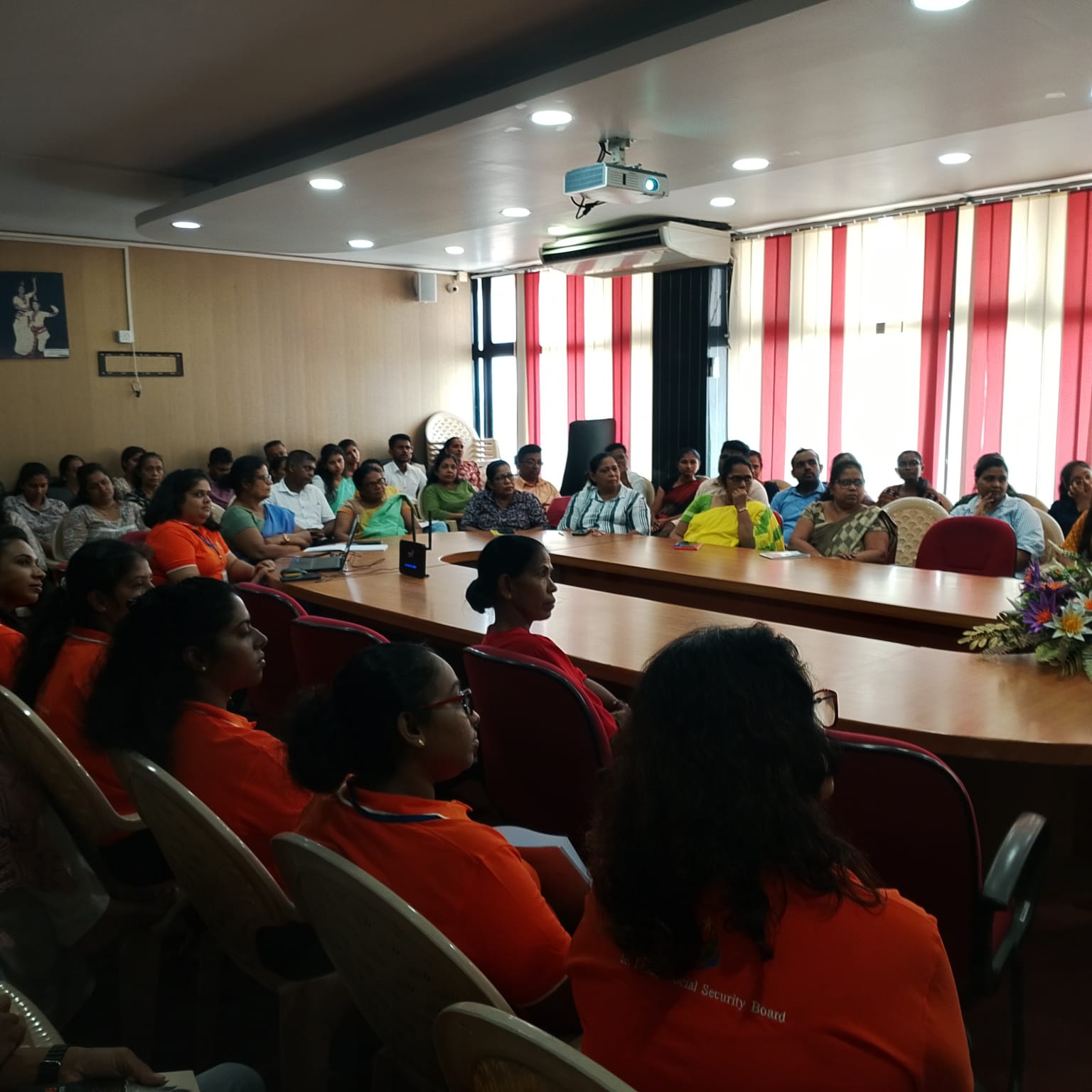රාජ්ය නිලධාරීන් දැනුවත් කිරීමේ විශේෂ දැනුවත් කිරීමේ වැඩසටහන - බත්තරමුල්ල Image 13