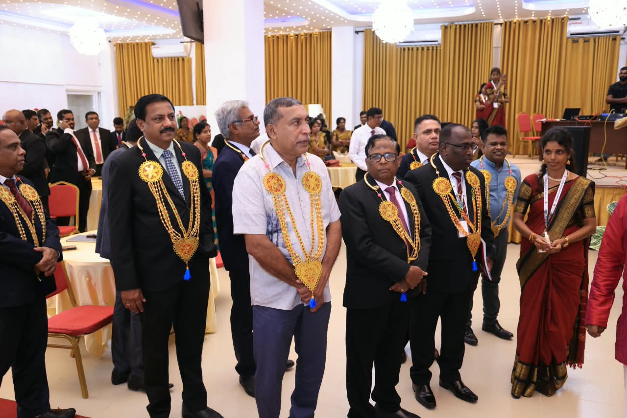 සමාජ ආරක්ෂණයට කැප වූ උතුරු පළාත් රාජ්‍ය නිලධාරීන් අගයයි!  Image 3