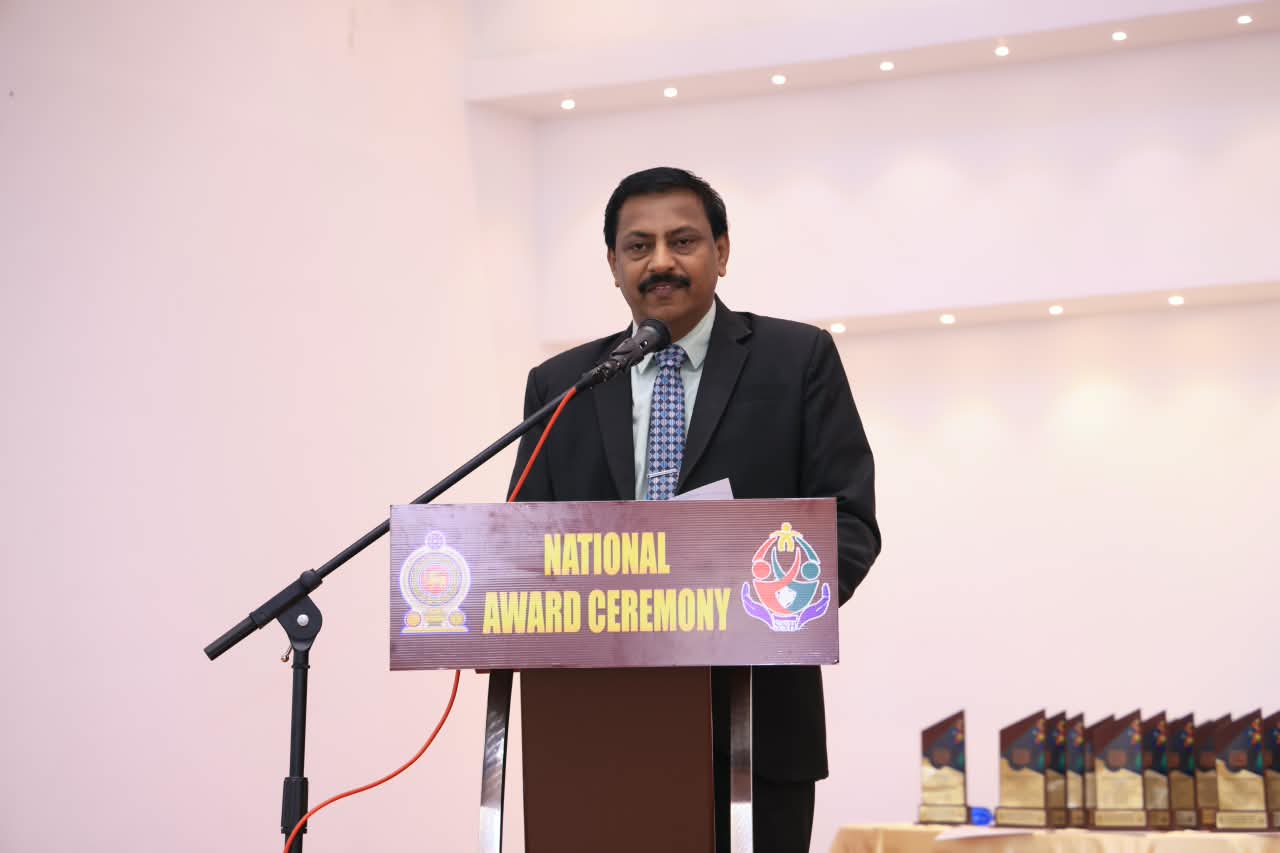 සමාජ ආරක්ෂණයට කැප වූ උතුරු පළාත් රාජ්‍ය නිලධාරීන් අගයයි!  Image 7