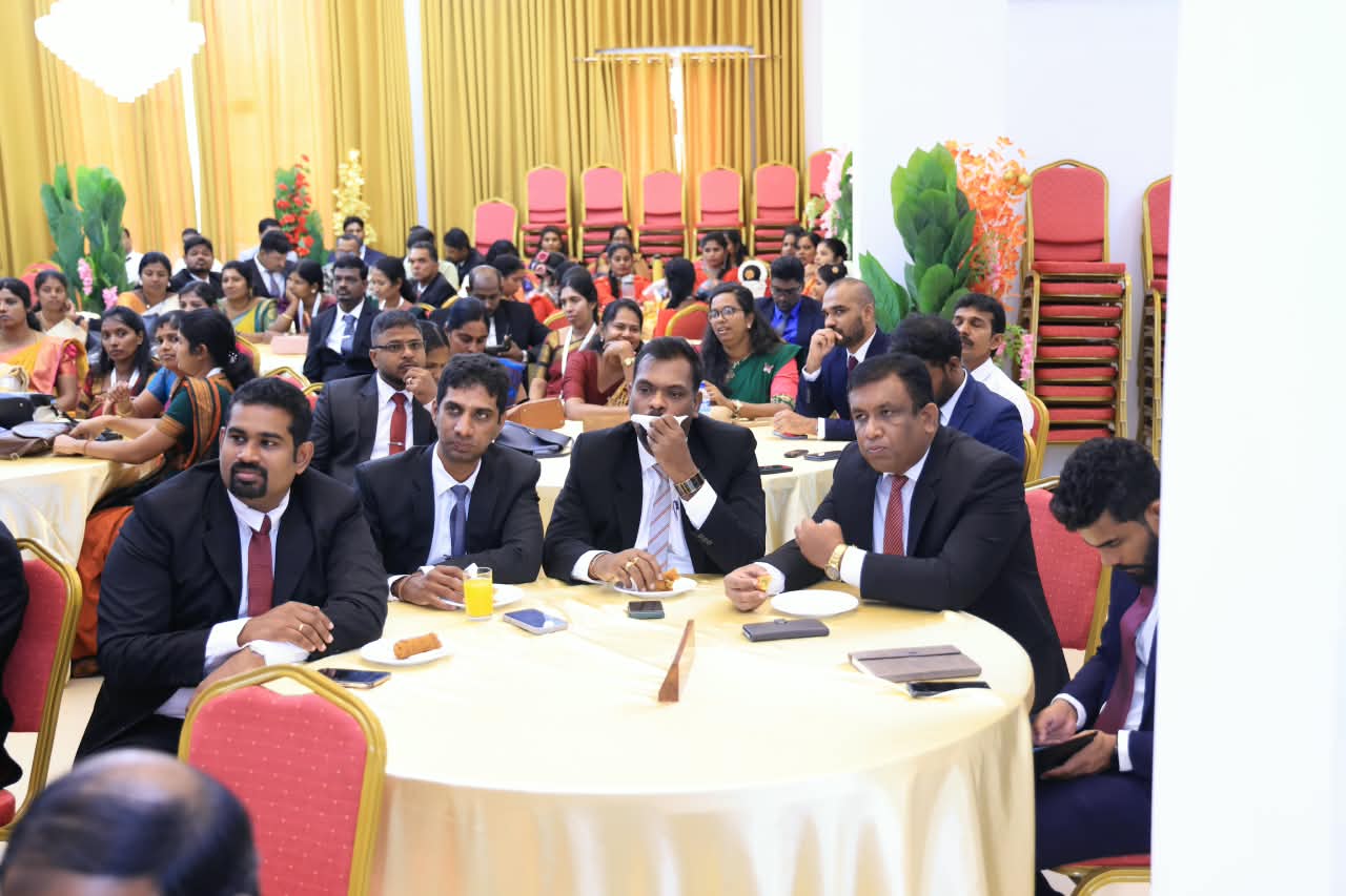 සමාජ ආරක්ෂණයට කැප වූ උතුරු පළාත් රාජ්‍ය නිලධාරීන් අගයයි!  Image 8