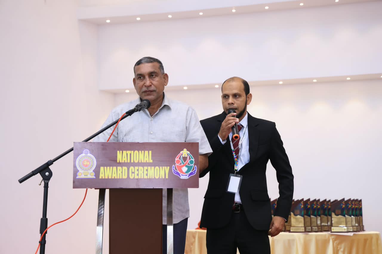 සමාජ ආරක්ෂණයට කැප වූ උතුරු පළාත් රාජ්‍ය නිලධාරීන් අගයයි!  Image 10